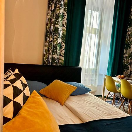Vintage Senacka Apartaments Krakow Luaran gambar