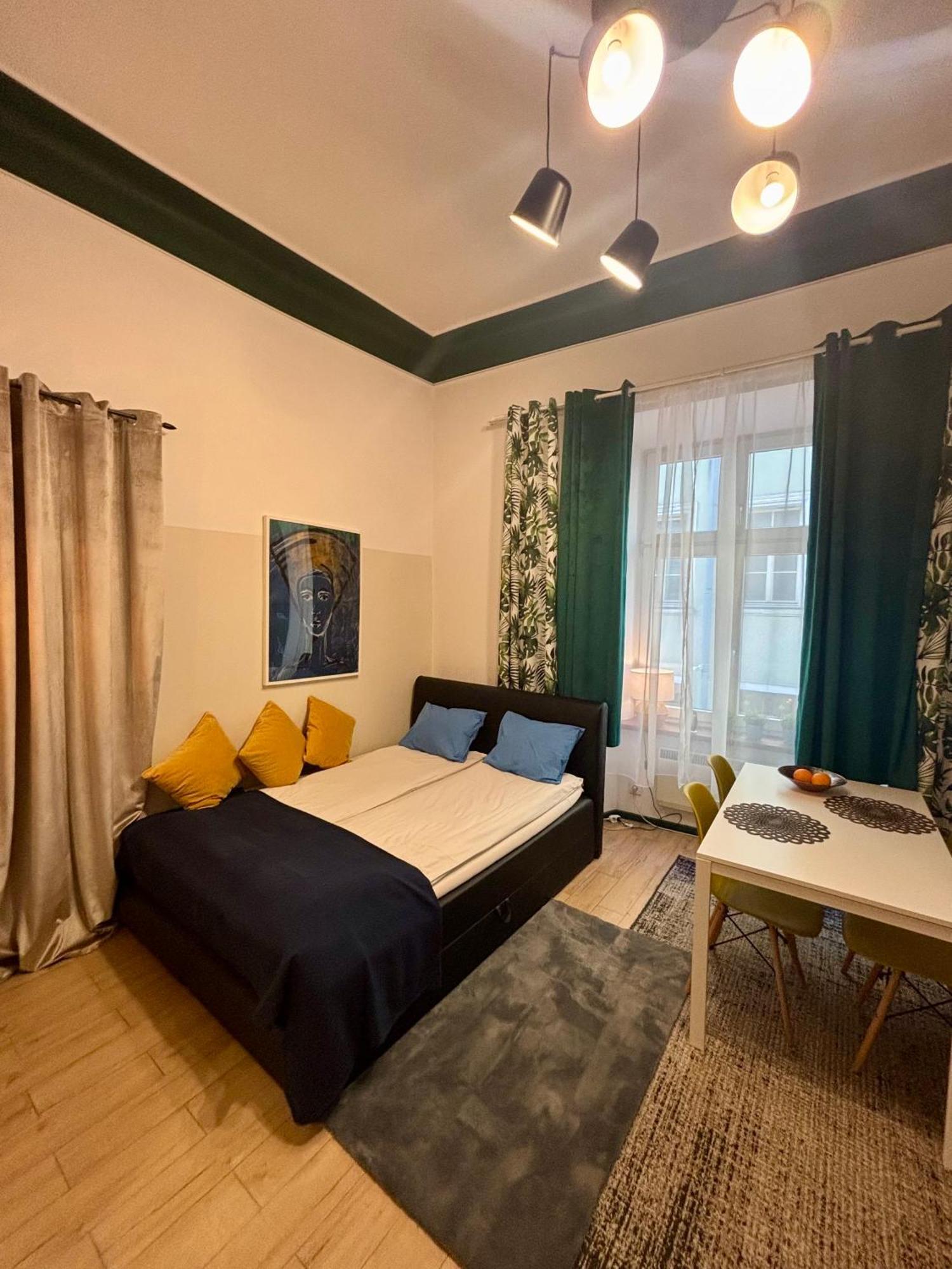 Vintage Senacka Apartaments Krakow Luaran gambar